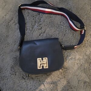 Tommy Hilfiger Th Twist Leather Saddle Bag